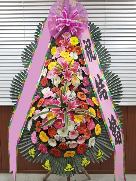 빌라드마리 품격과 풍성함을 가득 담은 고급스러운 화환